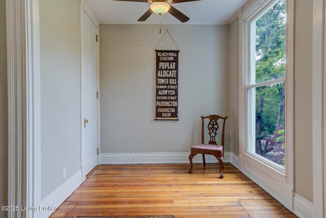 Building Photo - 1422 Highland Ave