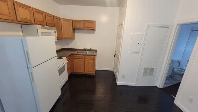 Building Photo - Great 1 bedroom in Germantown
