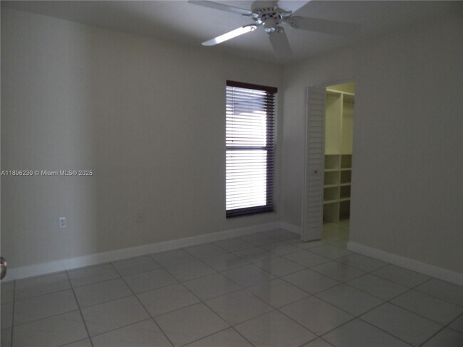 Building Photo - 11530 SW 92nd St