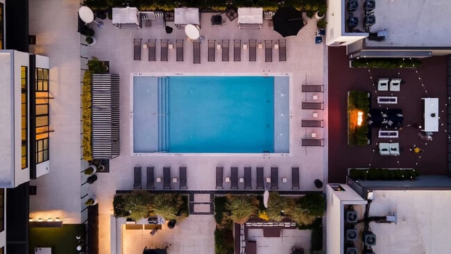 Building Photo - 1055 Brady Ave NW