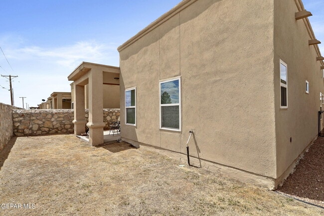 Building Photo - 3648 Grand Bahamas Dr