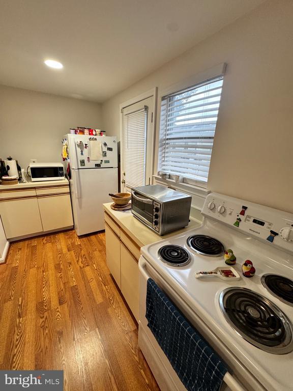 Building Photo - 4441 Pembrook Village Dr