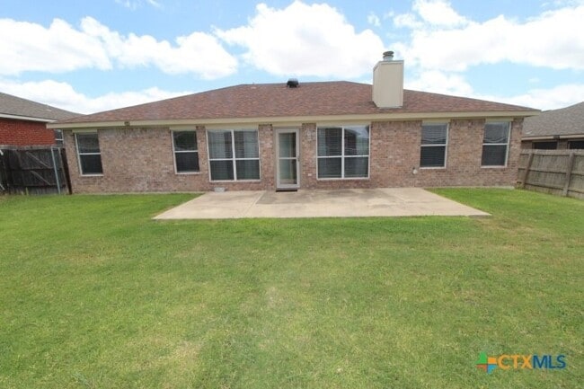 Building Photo - 2101 Jake Dr