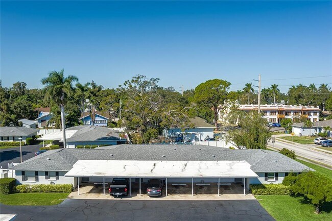 Building Photo - 2115 9th Ave W