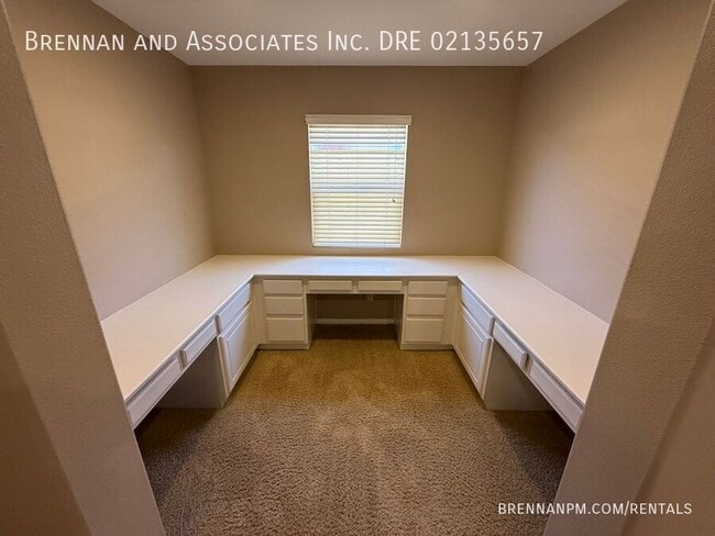 Building Photo - 2122 Corte Condesa