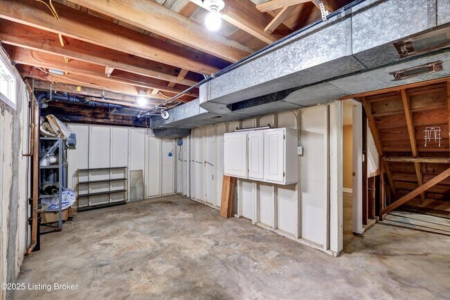 Building Photo - 7405 Ridan Way