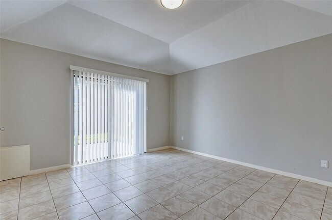 Building Photo - 21623 Park Valley Dr