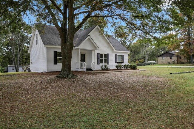 Building Photo - 1312 Lake Paradise Rd