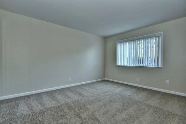 Building Photo - Ravenscourt Heights