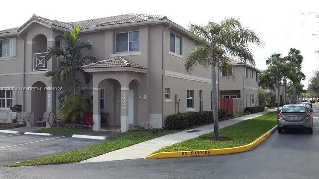 Building Photo - 16620 NW 72nd Ct