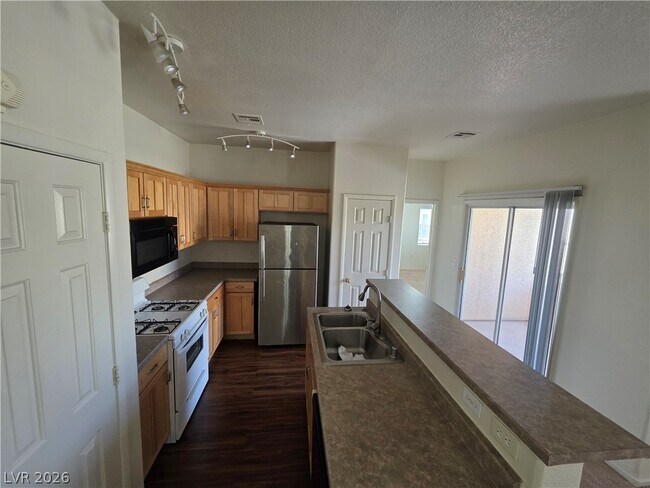 Building Photo - 6316 Beige Bluff St
