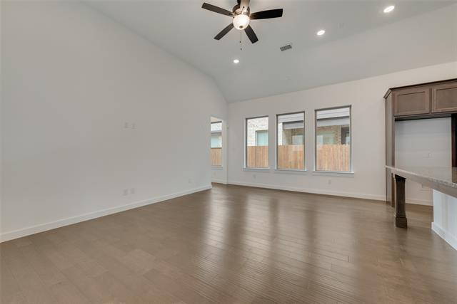 Building Photo - 635 Caprice Blf