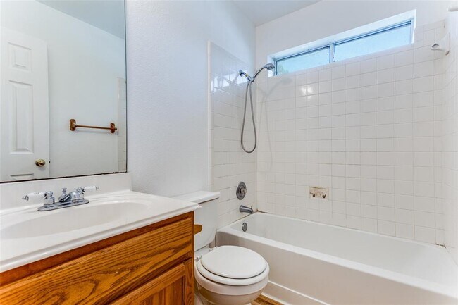 Building Photo - 101 Cotton Cove