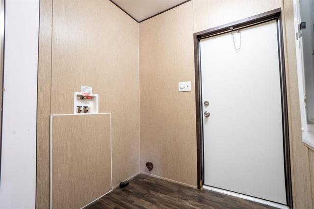 Building Photo - 11621 Annandale Rd