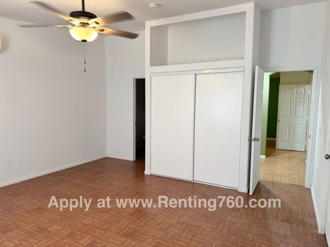 Building Photo - 2 Bed 2 Bath Near Military Base!