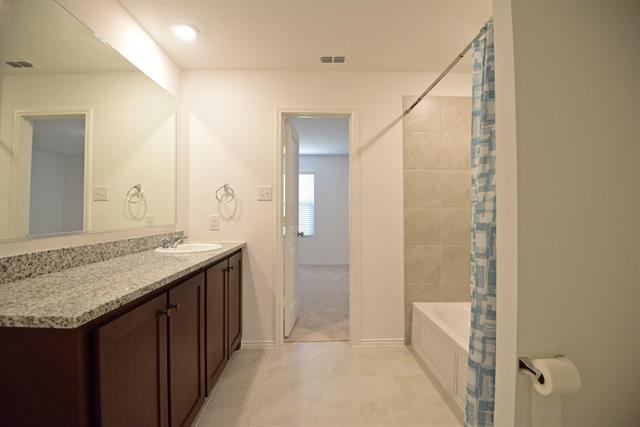 Building Photo - 14133 Aberavon Dr