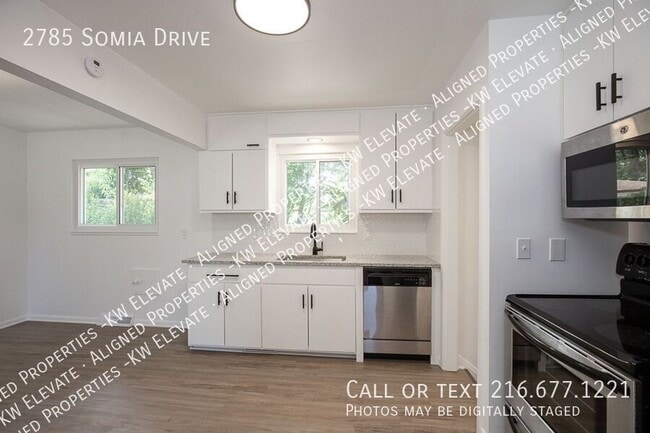 Building Photo - 2785 Somia Dr