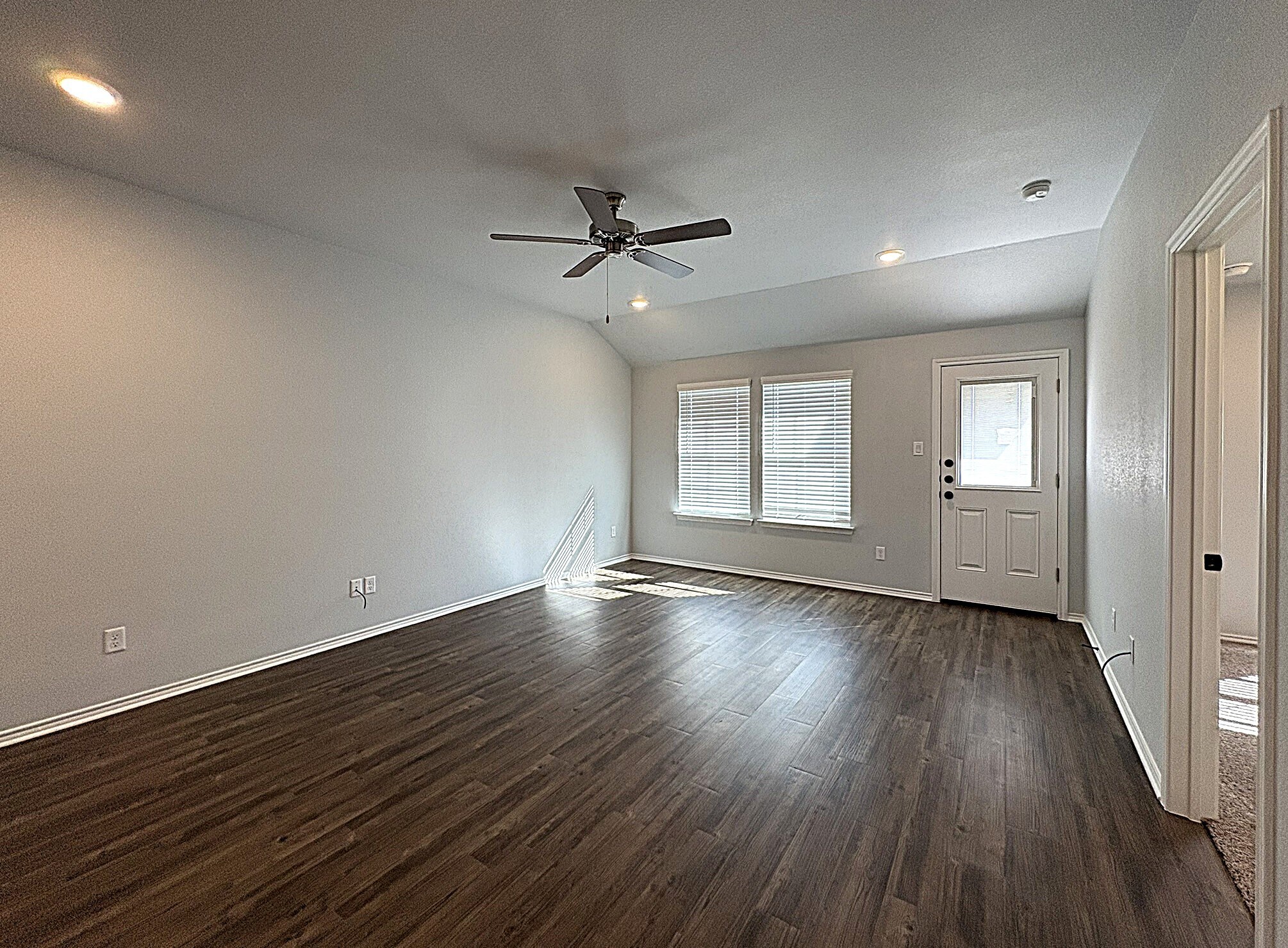 Building Photo - 1234 Lexington Dr