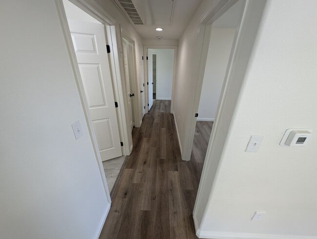 Building Photo - 10001 Crimson Palisades Pl