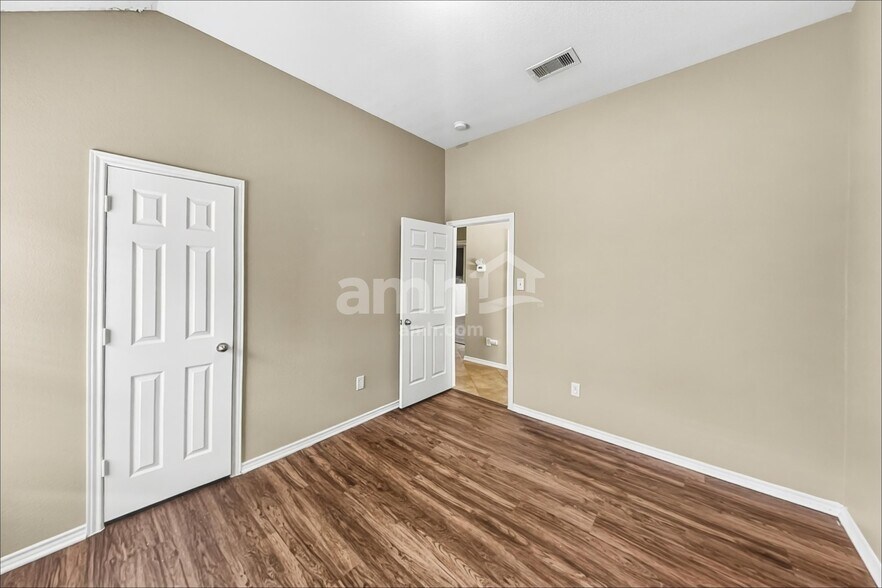 Building Photo - 2411 Morgan Ridge Ln