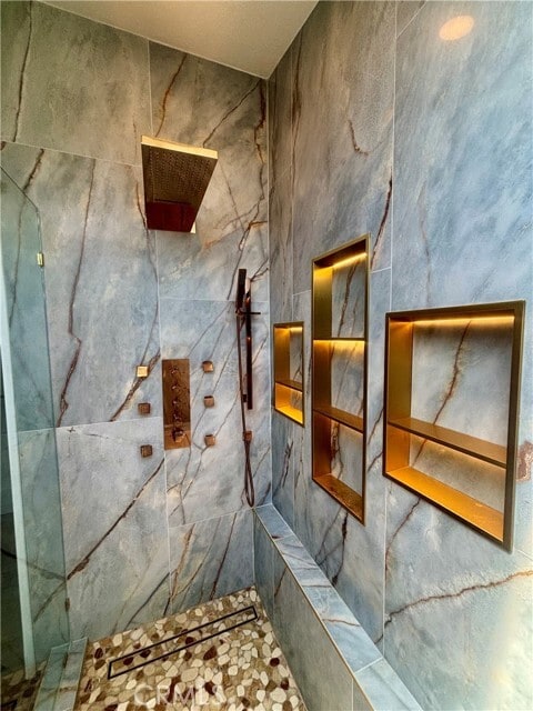 Building Photo - 5 Falcon Crest Ln