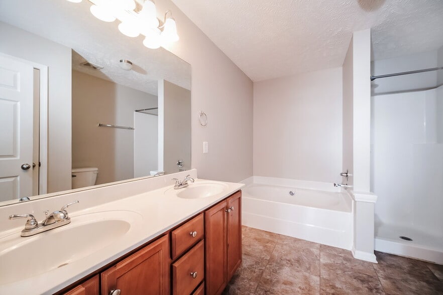 Building Photo - 104 David Bolin Dr