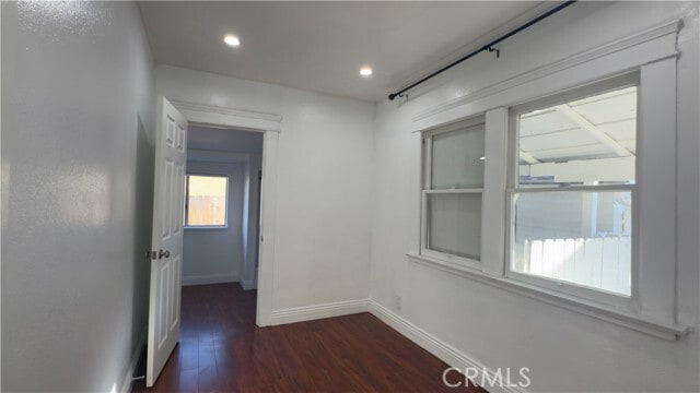 Building Photo - 118 E Palm Ave