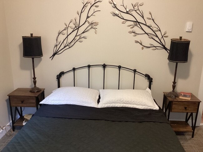 Building Photo - NK01