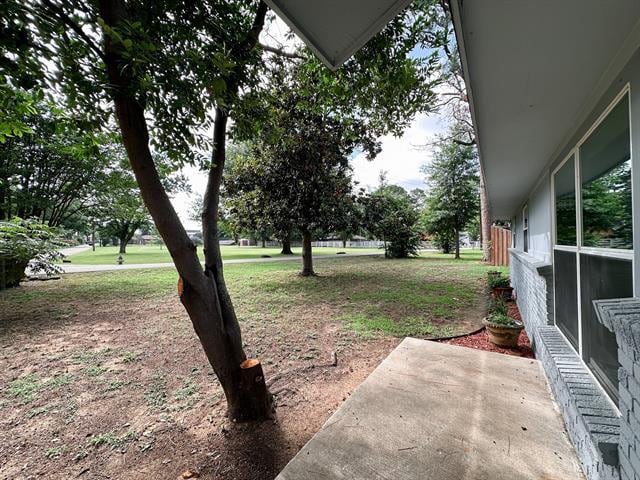 Building Photo - 6600 Lakeside Dr