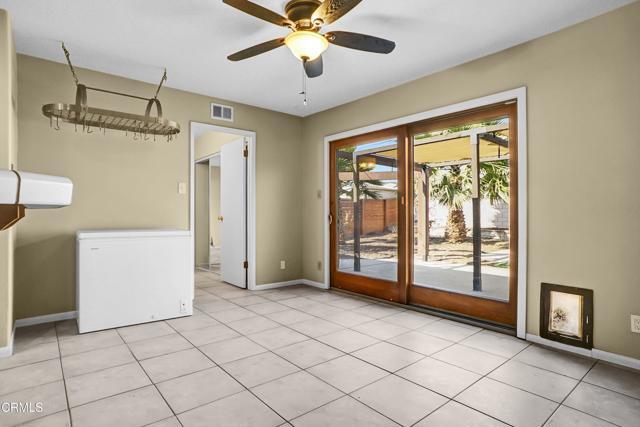 Building Photo - 1307 S Petit Ave