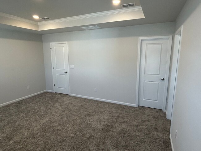 Building Photo - NEW 4 bed/3.5 bath townhome for rent in Apex