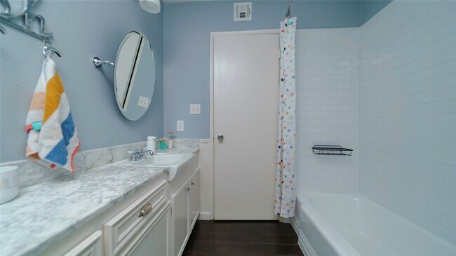 Building Photo - 1506 Wavecrest Ln