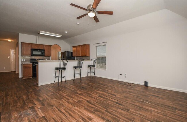 Building Photo - 21134 Normand Meadows Ln