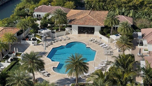 Building Photo - 2600 Island Blvd