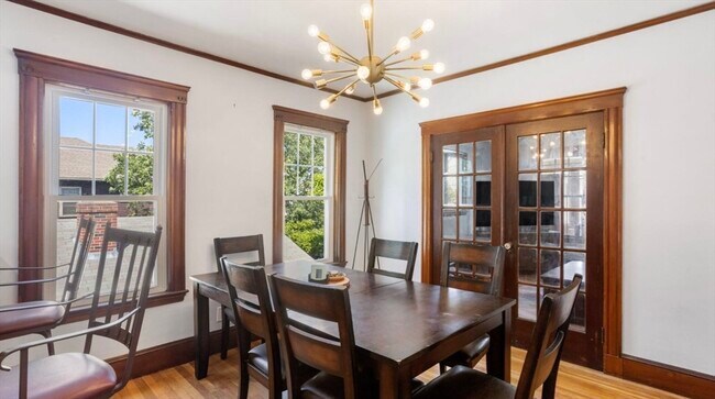 Building Photo - 92 Litchfield St