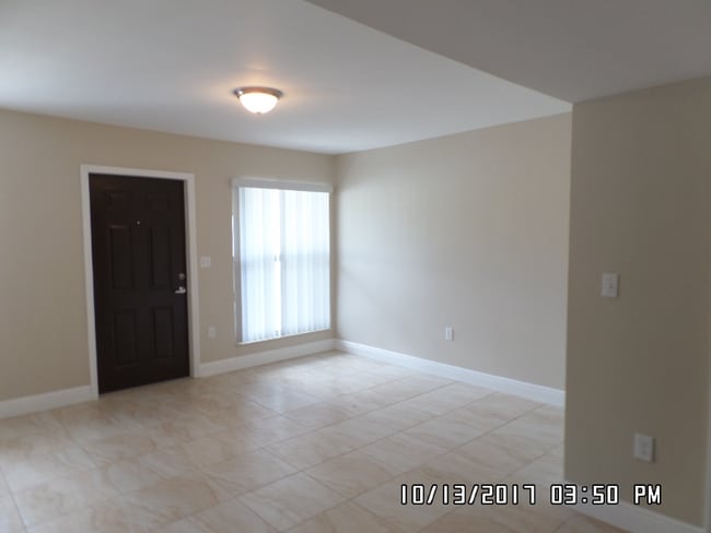 Building Photo - 479 NW 19th St