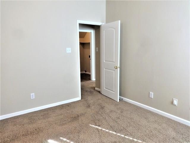 Building Photo - 911 Calvert Dr