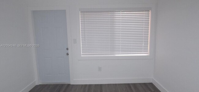 Building Photo - 7901 SW 64th Ave