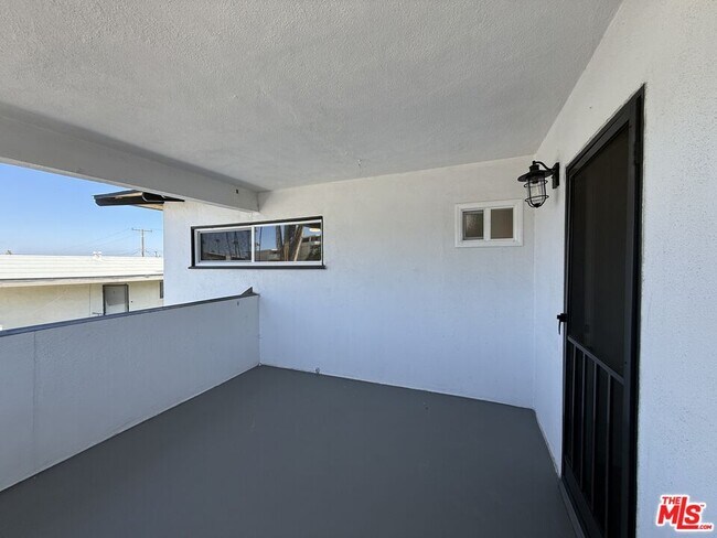 Building Photo - 25226 Loytan St
