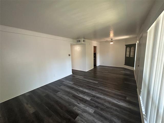 Building Photo - 5014 Les Chateaux Dr