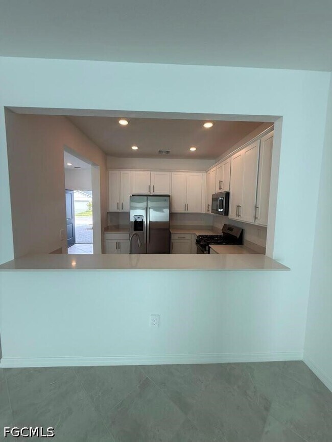 Building Photo - 15031 White Pearl Rd