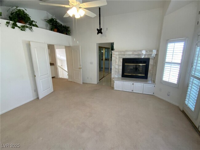 Building Photo - 3030 Cooper Creek Dr