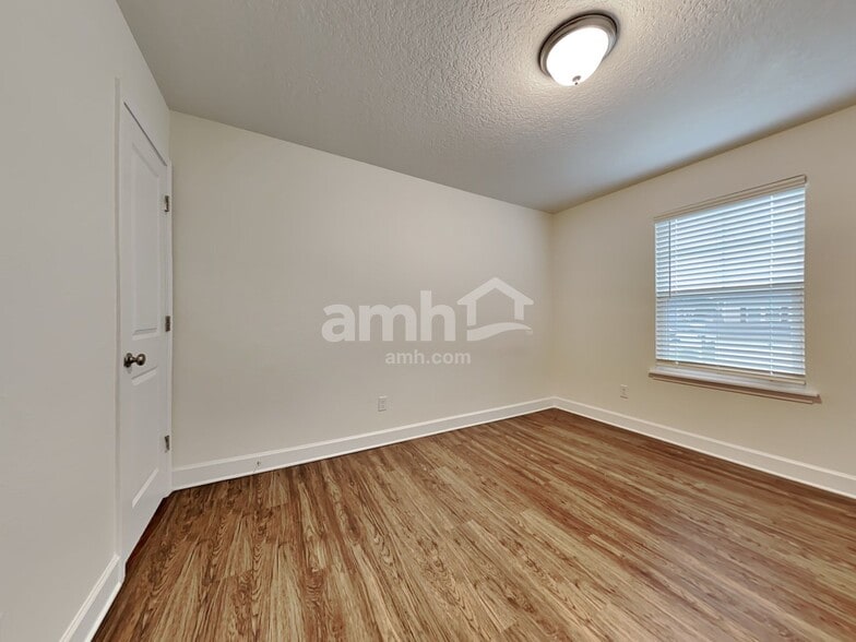 Building Photo - 2870 Calebs Cove Way