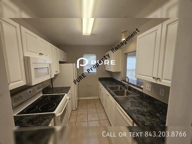 Building Photo - 9318 Ayscough Rd