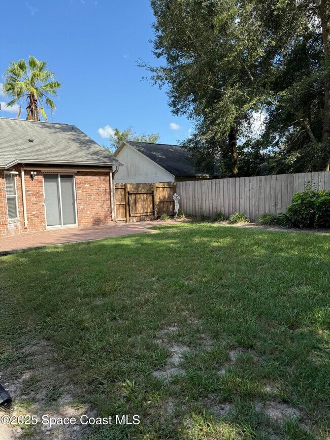 Building Photo - 714 Astoria Dr