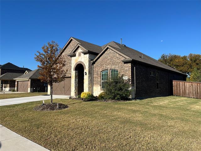 Building Photo - 1320 Villalonga Dr