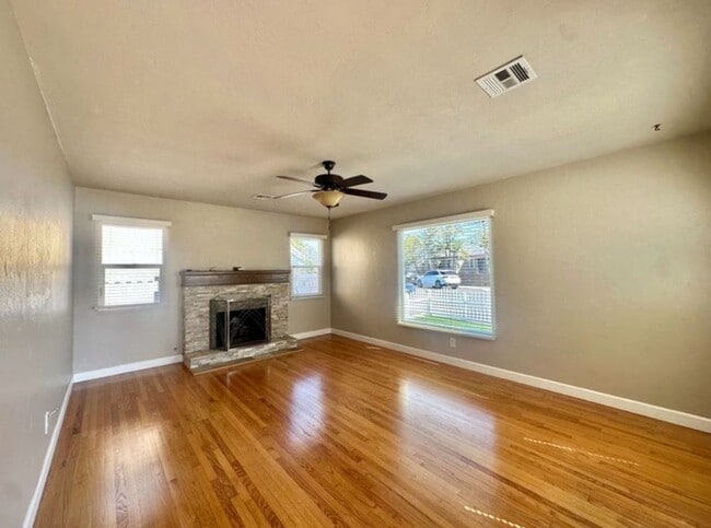 Building Photo - 3603 Udall St