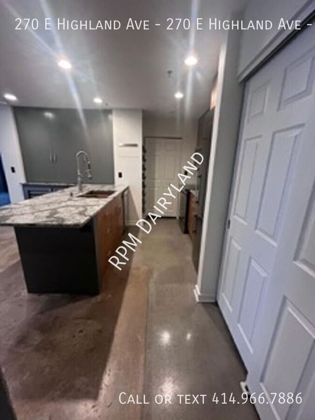 Building Photo - 270 E Highland Ave