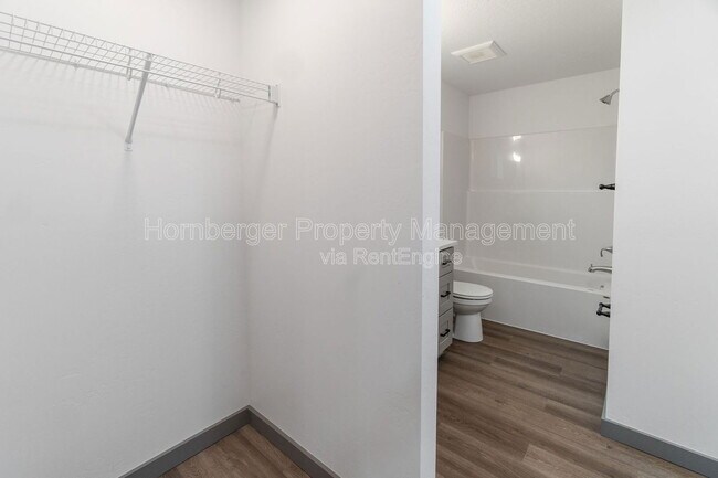 Building Photo - 3519 E 17th Ave