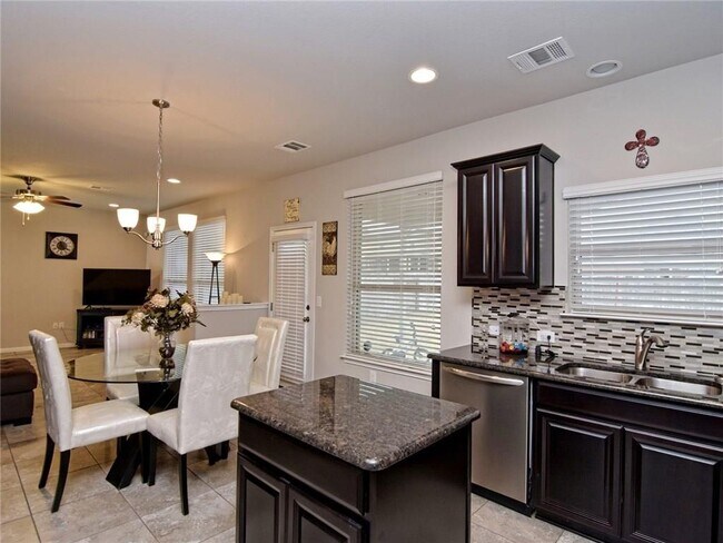 Building Photo - 112 Cypress Bend Ct